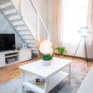 In Super Location M9 Apartamento